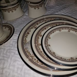 Vintage 1960s Lennox Lace Point fine china